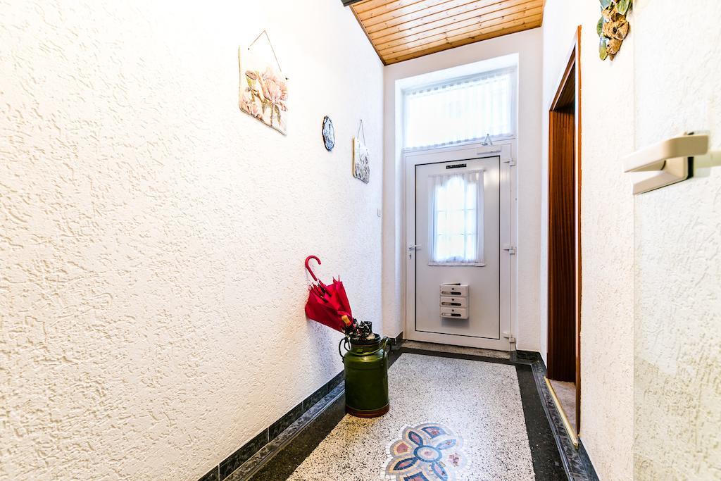 Ferienwohnung Köln-Altstadt-Nord Zimmer foto