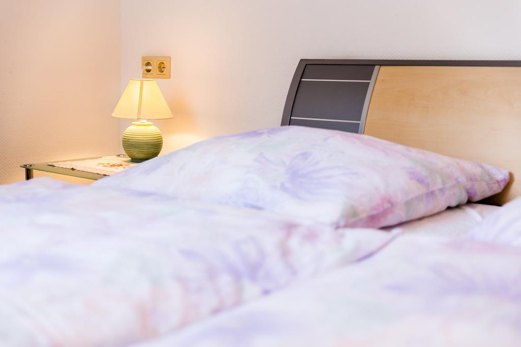 Ferienwohnung Köln-Altstadt-Nord Zimmer foto
