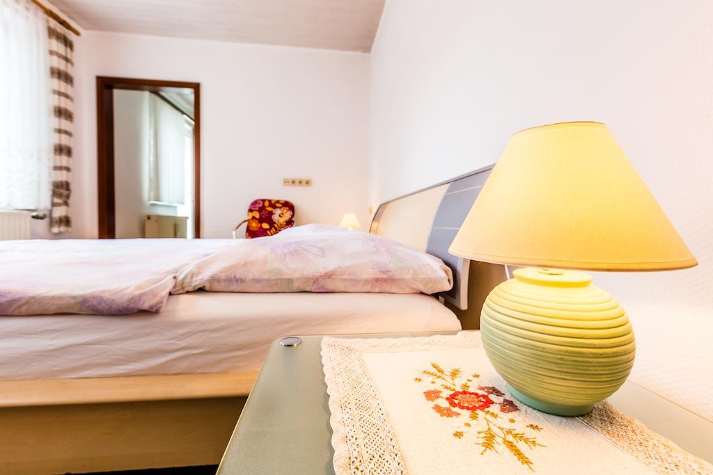 Ferienwohnung Köln-Altstadt-Nord Zimmer foto